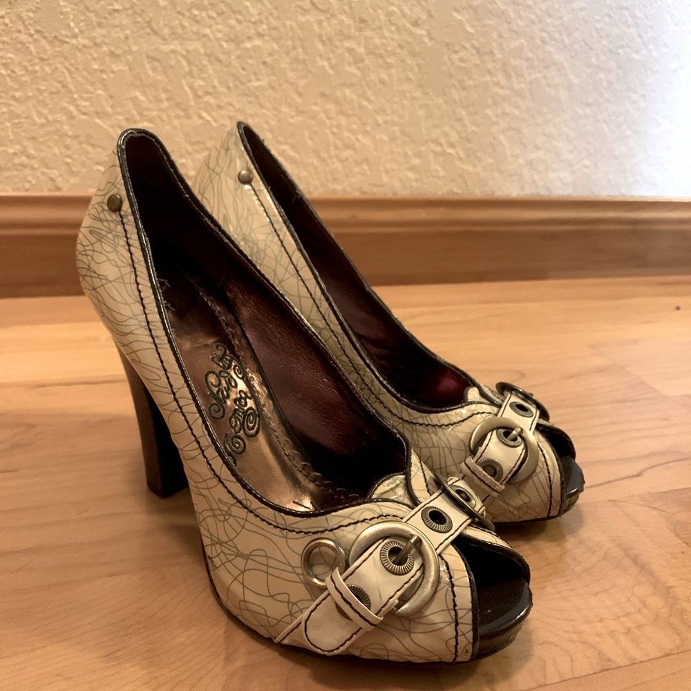 Naughty Monkey peep toe 4 inch heels, sz 8